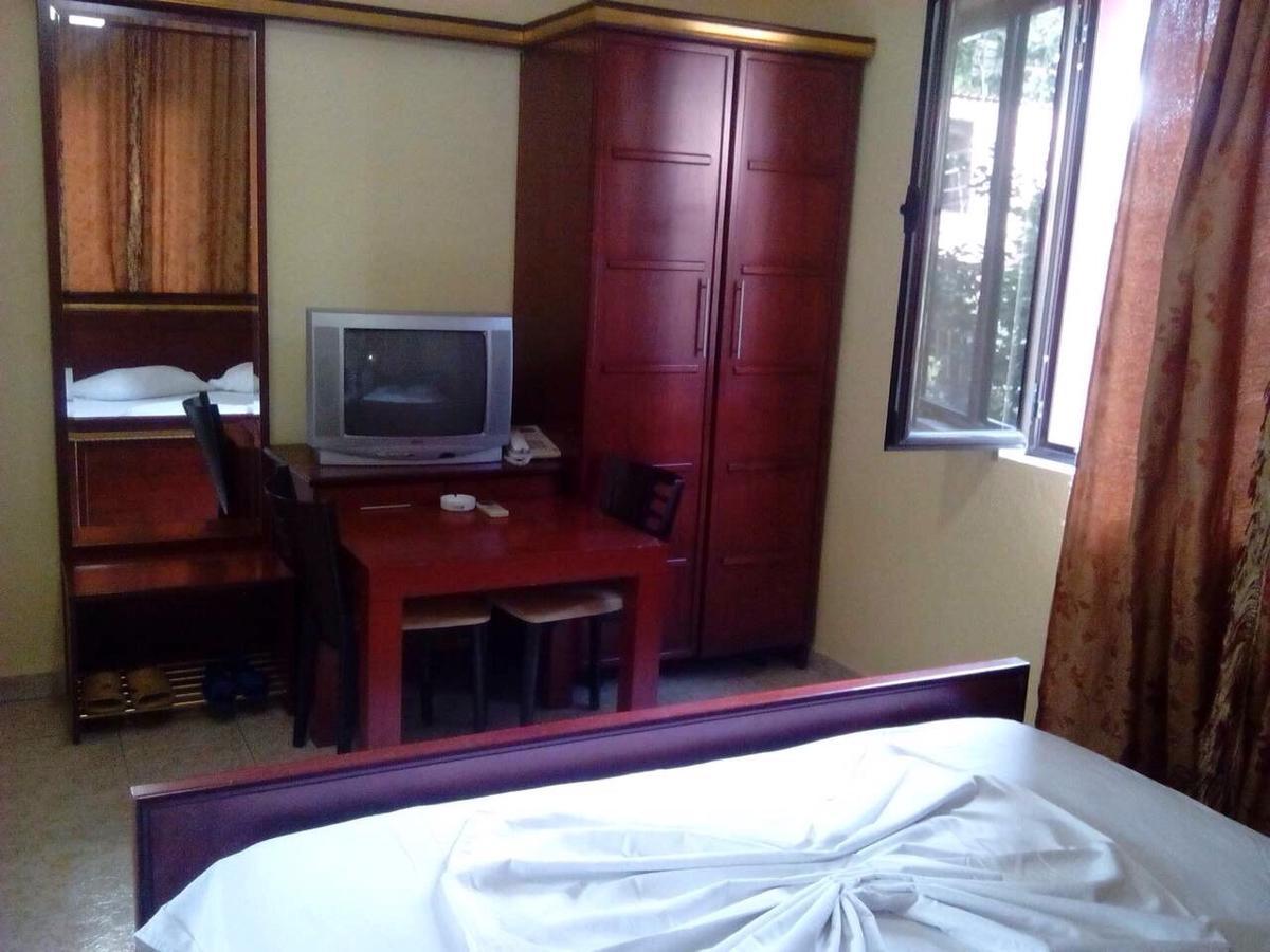 Hotel Deja Tiranë Ngoại thất bức ảnh