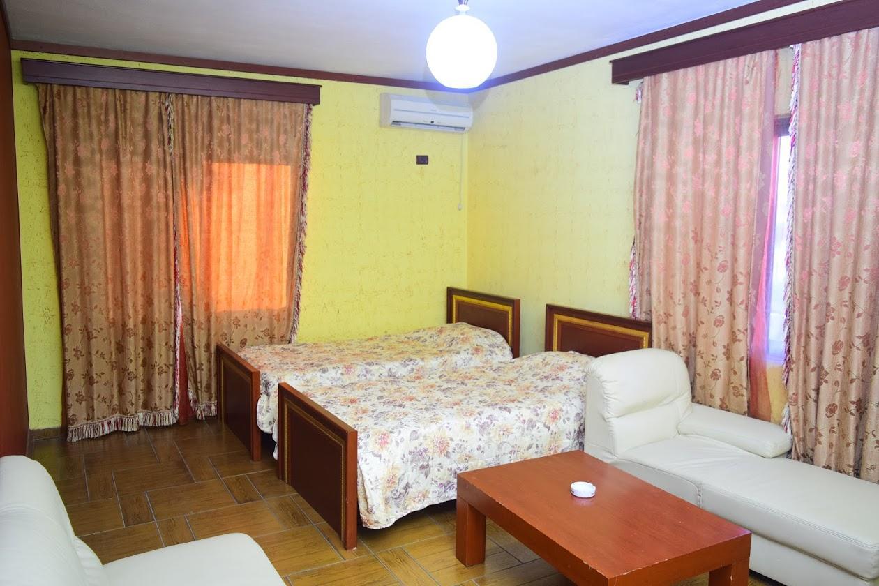 Hotel Deja Tiranë Ngoại thất bức ảnh